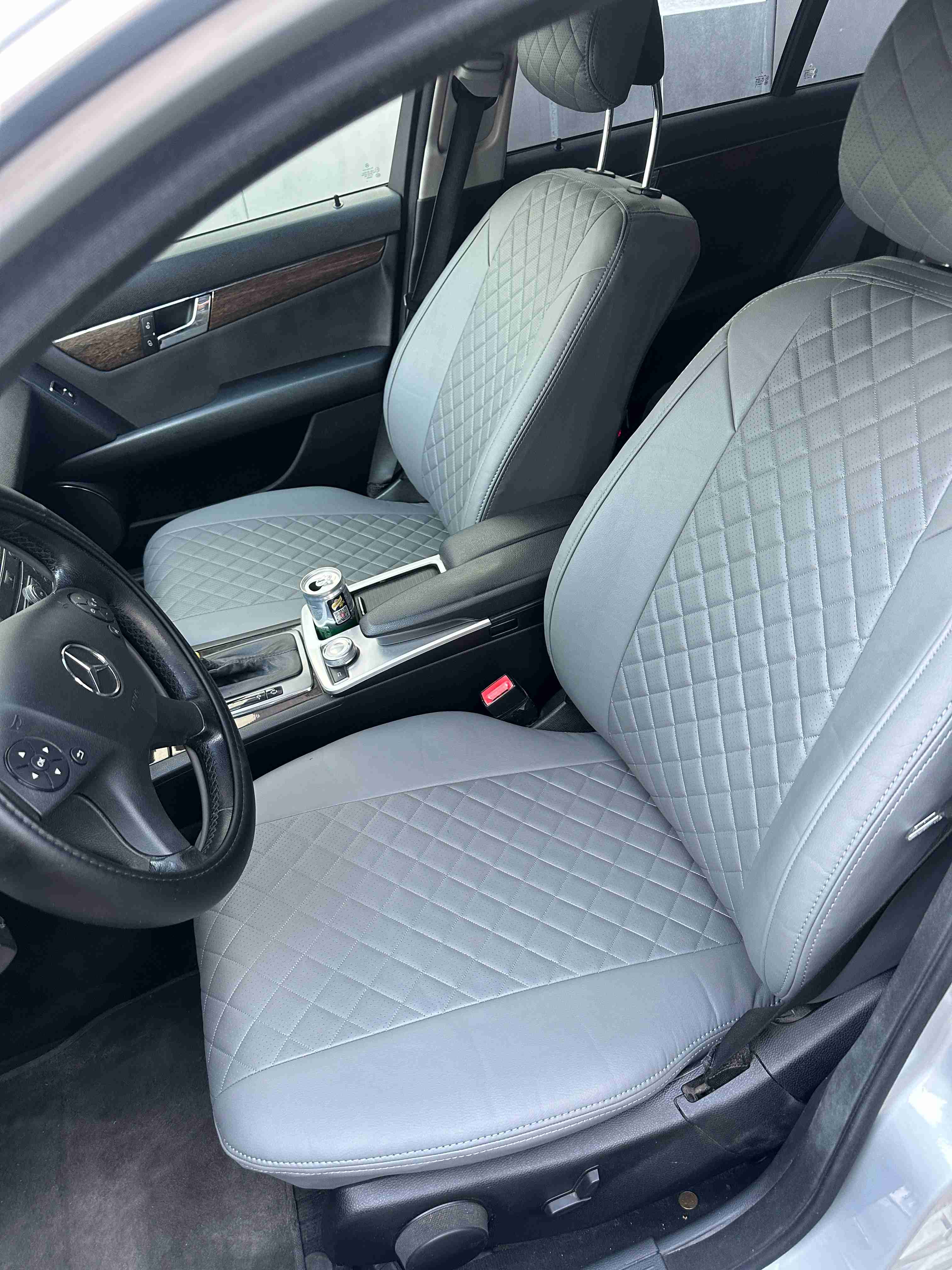 Huse auto Mercedes Class W204